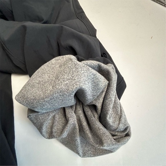 Athleta Women's Black Joggers Size 16 High-Waisted fully Lined Pants - Picture 11 of 16